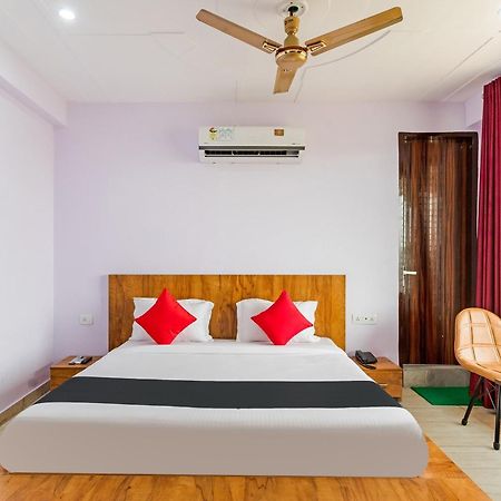 Hotel Capital O Harish Residency Gurgaon Exterior foto